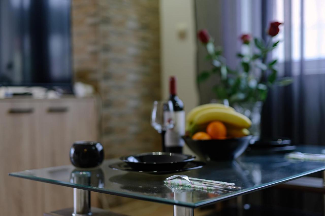 Cozy & Delightful Apart & Aubg & Free Garage Parking บลาโกเอฟกราด ภายนอก รูปภาพ